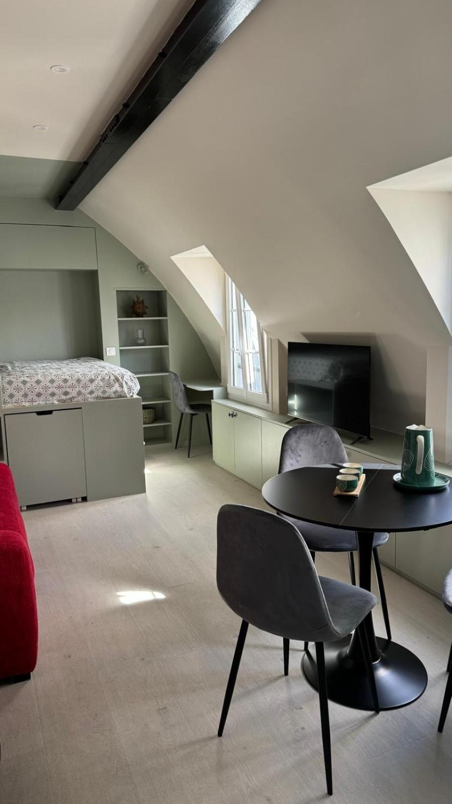 Renove Avec Vue Sur Les Toits De 7e Arrondissement * Paris